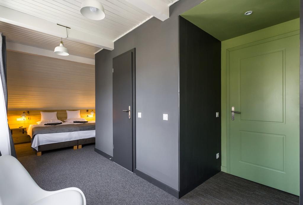 Borbaratok Panzio Hotell Badacsonytomaj Exteriör bild